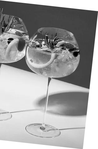Black and white picture of two Axia Spirit Tonic Cocktails